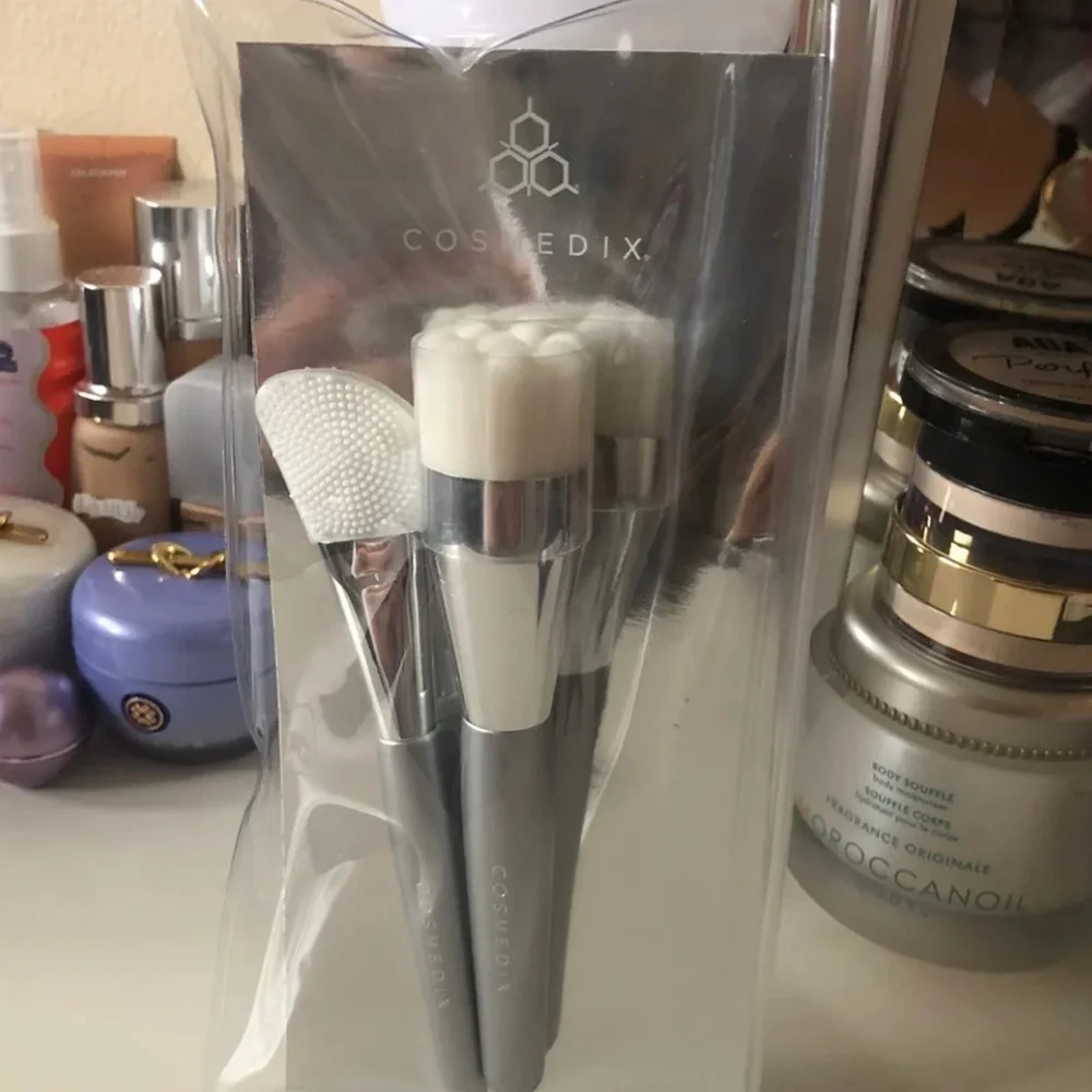 Cosmedix Skincare Brush Set Cleansing & Mask Brush